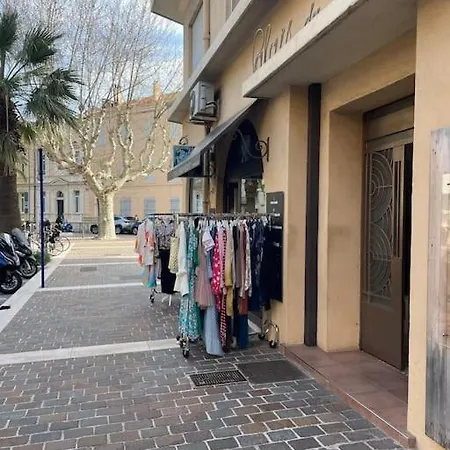 Apartment T1 Bis Hyper Centre A 100m Sainte-Maxime